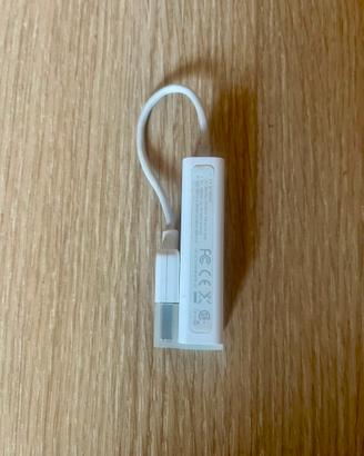 adattatore da USB (o USB-C) a Ethernet (RJ45)