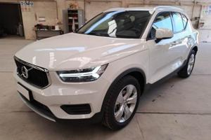 VOLVO XC40 T3 Geartronic Momentum Pro