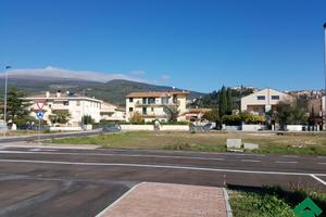 TER. RESIDENZIALE A SPELLO