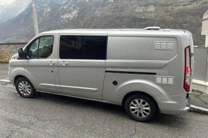 Ford transit custom allestito
