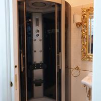 Doccia  idromassaggio