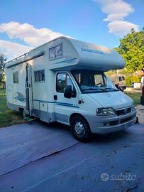 Camper Mansardato Adria Coral 680SP