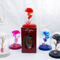 Rosa in campana di vetro festa della mamma