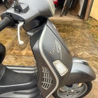 Vespa 200L