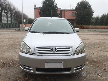 Toyota Avensis Verso 7 posti perfetta