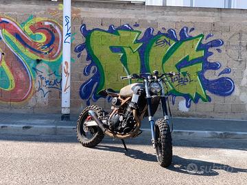 Kawasaki scrambler 650