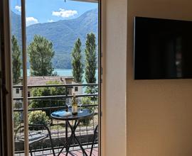 Sul tetto del lago di como - above como lake roof