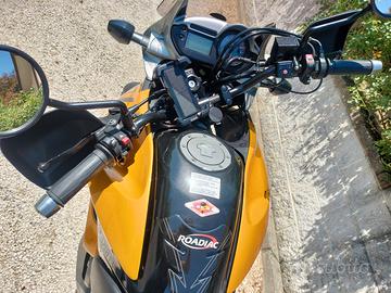 moto Honda Transalp 700