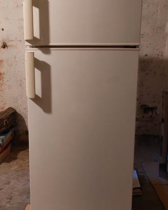 Frigo congelatore Electrolux RJ2301AOW