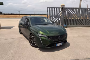 Peugeot 308 1.5 BlueHDi 130cv EAT8 Allure Pack