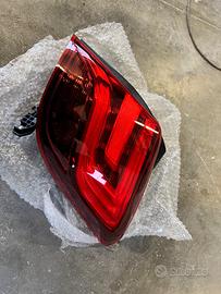 Fanale post yaris 2016