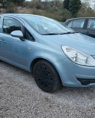 Opel Corsa 1.2 5 porte Cosmo
