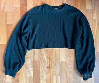 Maglioncino corto nero Bershka