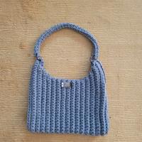 Borsa fatta a mano a uncinetto grigia