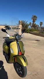 Vespa 300  GTS Super Sport