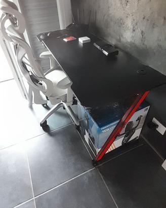 Scrivania Gaming Effetto Carbonio - 140x60 cm