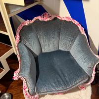 Poltrona di velluto barocca dipinta a mano