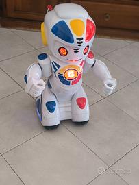 Emilio robot