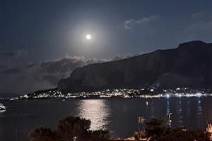 MONDELLO APPARTAMENTO LBT VICINO MARE E PIAZZA