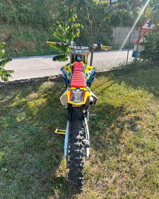 Suzuki rm 125