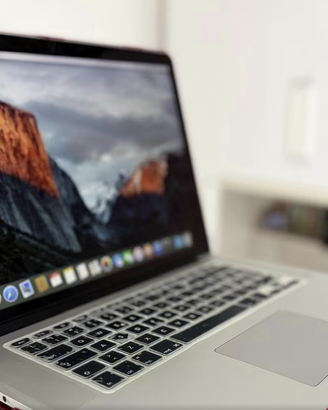 MacBook PRO  2,2 GHz i7 - 16GB RAM - 256GB 2015