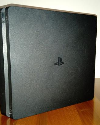 PS4 Slim / PlayStation 4 500GB