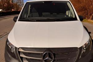 Mercedes Vito 119