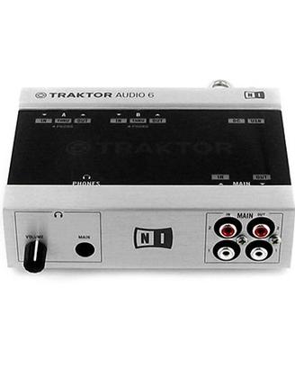 Traktor Audio 6 - scheda audio