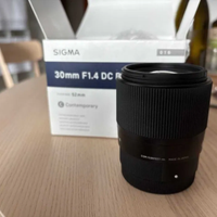 Lente SIGMA 30mm F1.4 DC DN per Sony E-Mount