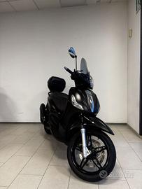Piaggio Beverly 350 BEVERLY 350