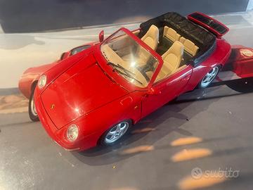 Porsche 911 993  BBURAGO cabrio scala 1/18