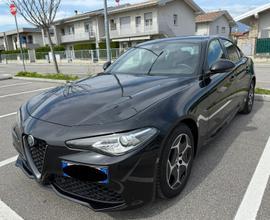Alfa Romeo Giulia 2.2 Turbo 160CV Super Business