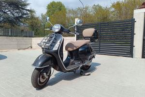 Vespa 250 GTS