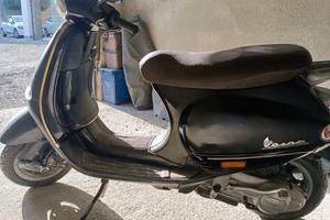 Vespa scooter 150