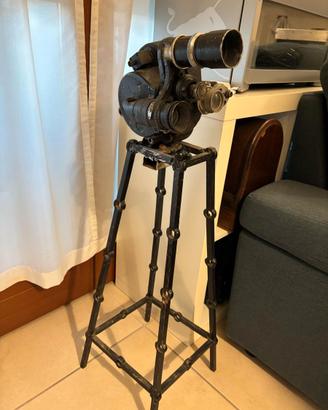 Cinepresa d epoca originale made in Usa Bell & How