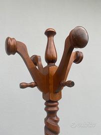 Attaccapanni a colonna