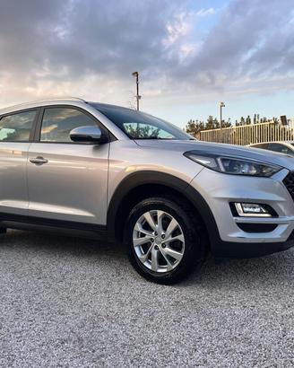 HYUNDAI Tucson 1.6 CRDi XTech