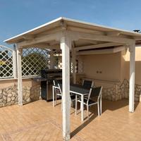 Gazebo in legno a 4 falde