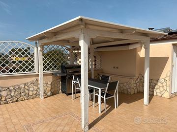 Gazebo in legno a 4 falde