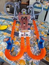 Pista Hotwheels Marvel 