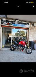 Ducati Monster 1200 S