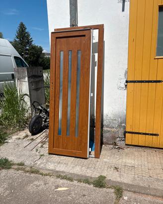 Portoncino pvc profilo rehau 2 guarnizioni 3 vetri