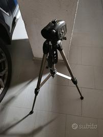 2 cavalletti per fotografie .