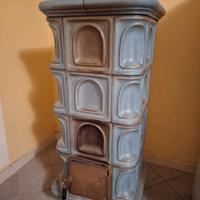 Stufa in maiolica De Biasi