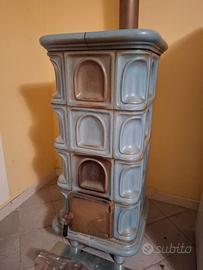 Stufa in maiolica De Biasi