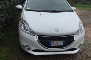PEUGEOT 208  ANNO 2014
