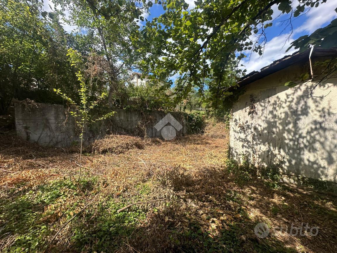 TER. RESIDENZIALE A CAPRIGLIA IRPINA - Vista 3