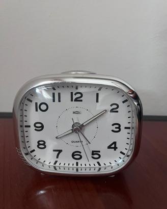 Orologio sveglia analogico