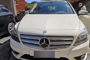 MERCEDES-BENZ CLASSE B 180