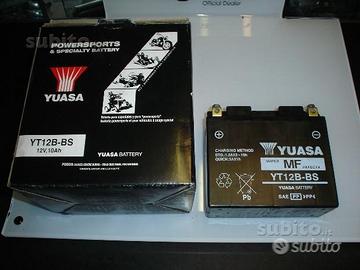Batteria moto scooter yuasa yt12bbs yt12b-bs
